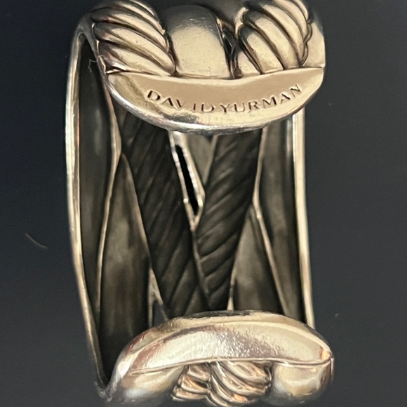 David Yurman Wide Crossover Cuff Bracelet in Sterling Silver 925 Size M - Picture 3 of 10